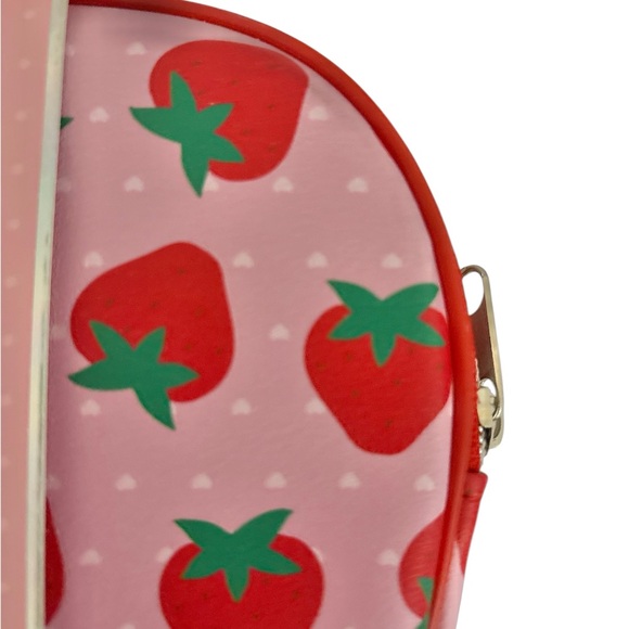 Strawberry Shortcake Cosmetic Brush Travel Set - Picture 7 of 8